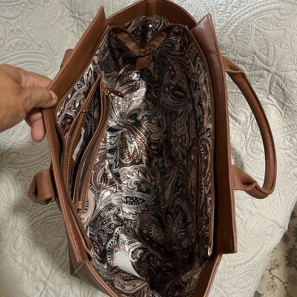 Handbag - Picture 2 of 2